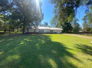 404 E Front St, Naples, TX 75568