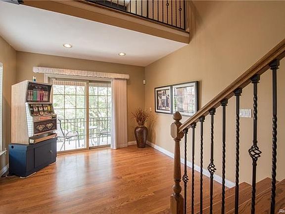 4th image of 1337 S Main St #43