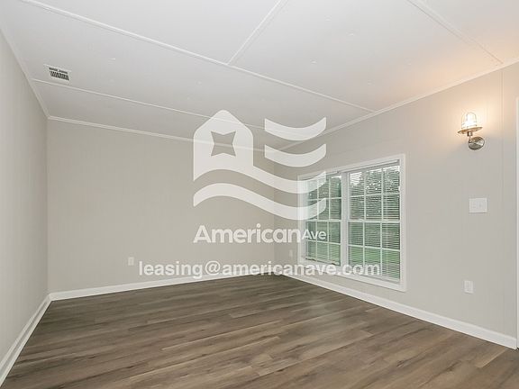 1793963_004_wm_-_living_room_13021378.jpg