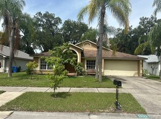 1822 Staysail Dr, Valrico, FL 33594