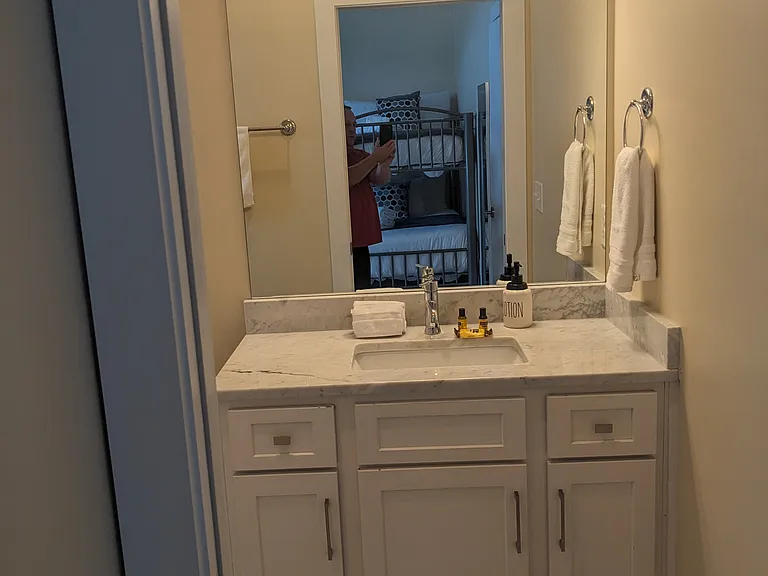 1021 Wedgewood Ave — Photo 24