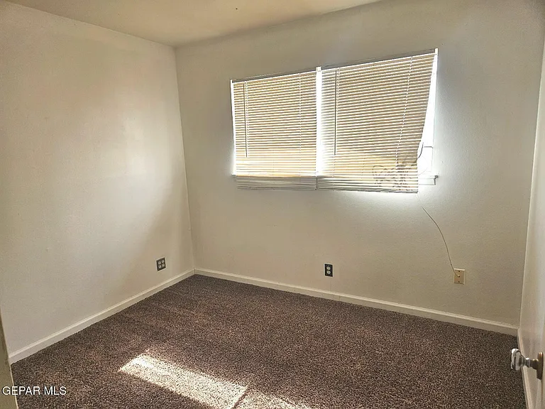 3411 Garnet Dr — Photo 14