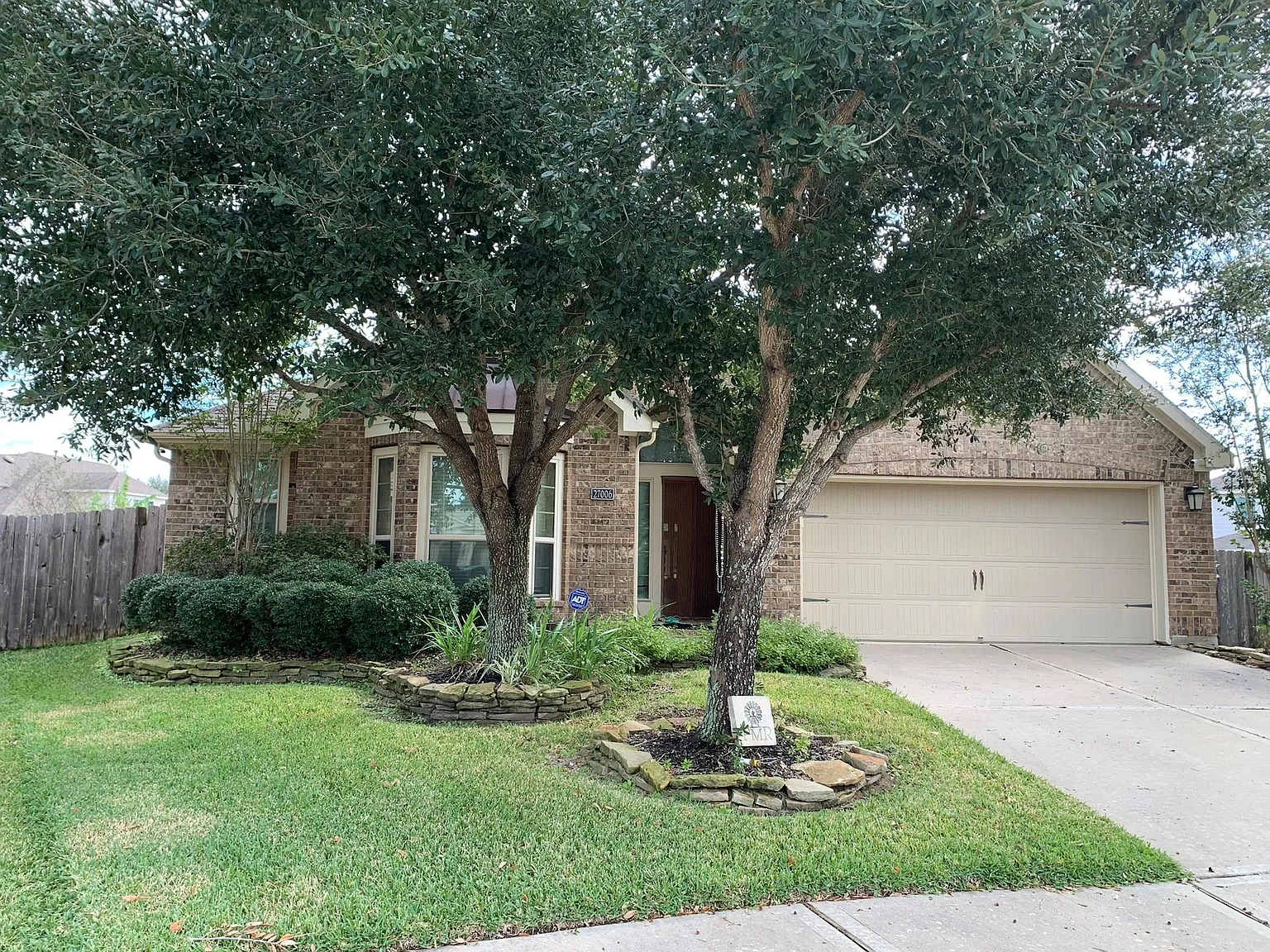4 bed, 3.0 bath, 2966 sqft, $2,700 — Photo 3