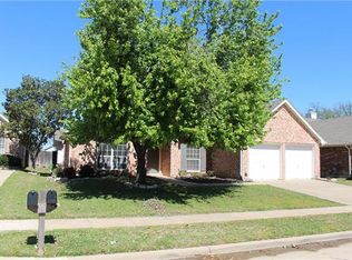 2221 Merritt Way, Arlington, TX 76018