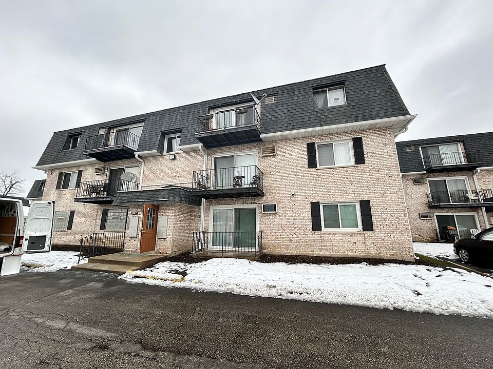 1st image of 1307 N Baldwin Ct Unit 1B