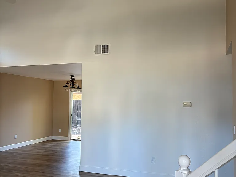 2233 Humboldt Ave — Photo 5