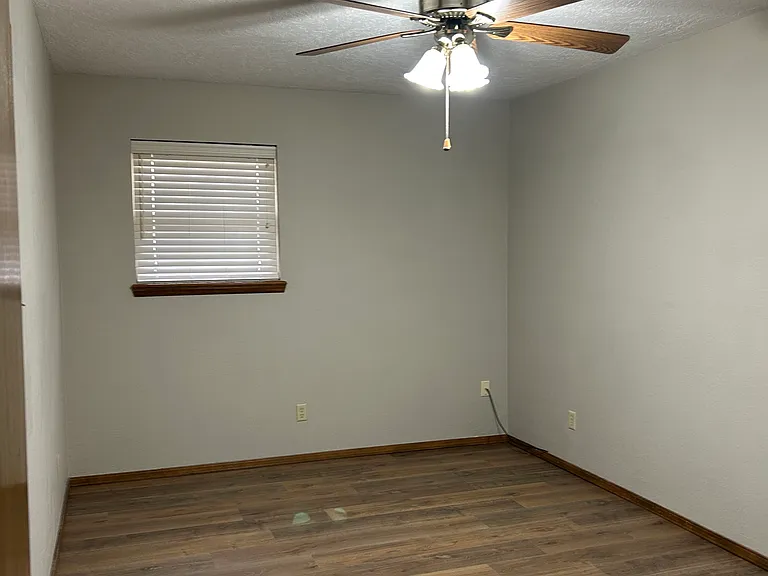 1311 Willow Brook St — Photo 13