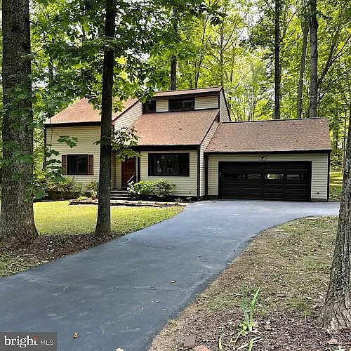 1503 Lakeview Pkwy photo 1