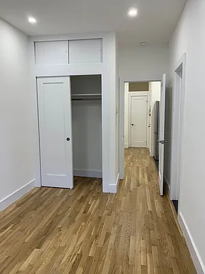 Rented by Compass | media 9