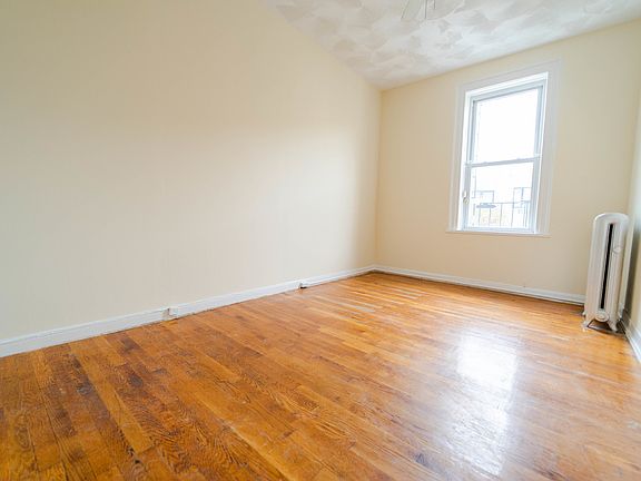 4th image of 30-38 33rd St #3M