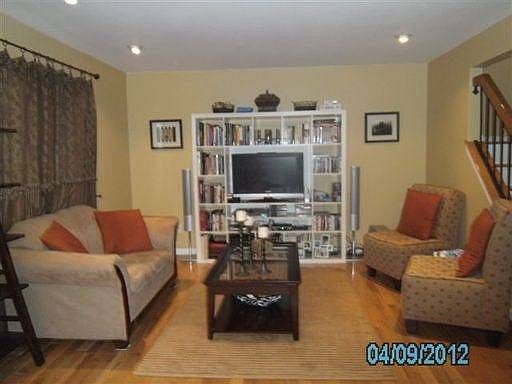 2nd image of 37607 Charter Oaks Blvd