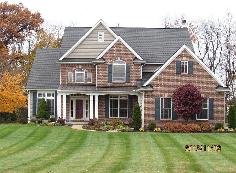 1st image of 941 Marshall Lakes Dr