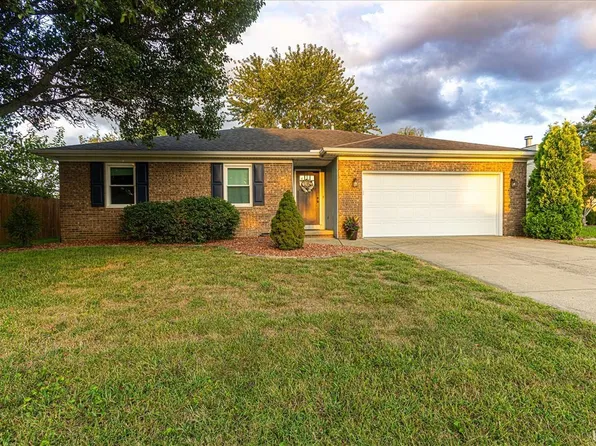 5044 Sequoia Dr, Newburgh, IN 47630