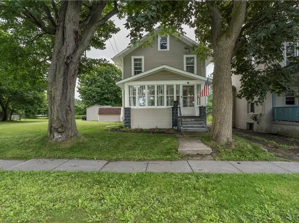 525 S Massey St, Watertown, NY 13601