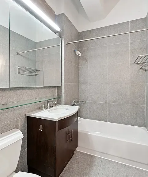 80 John St #6A — Photo 8