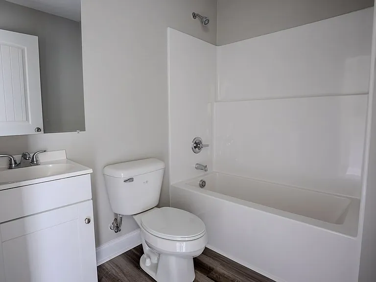 139 Harrison Ln SE — Photo 7