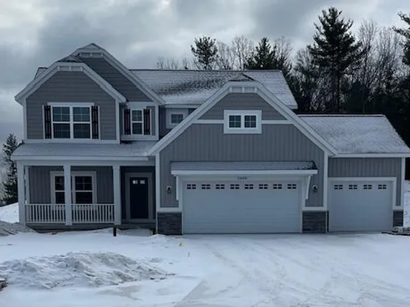 5808 Hillbrook Ct NE, Belmont, MI 49306