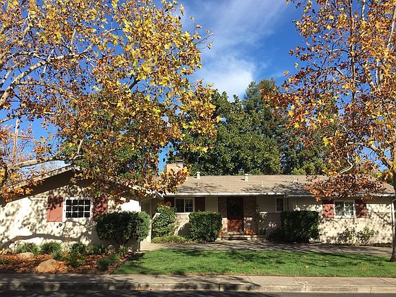 2nd image of 1820 Vineyard Ave