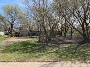 137 Russell Rd, Grand Island, NE 68801