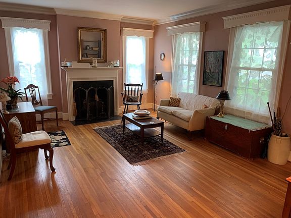 3rd image of 485 Avondale Dr