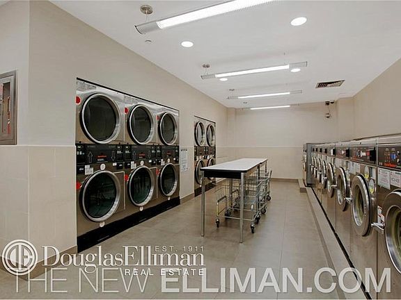 5th image of 230 W 55th St APT 24G
