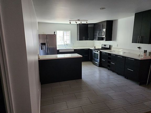5th image of 1459 W 102nd St