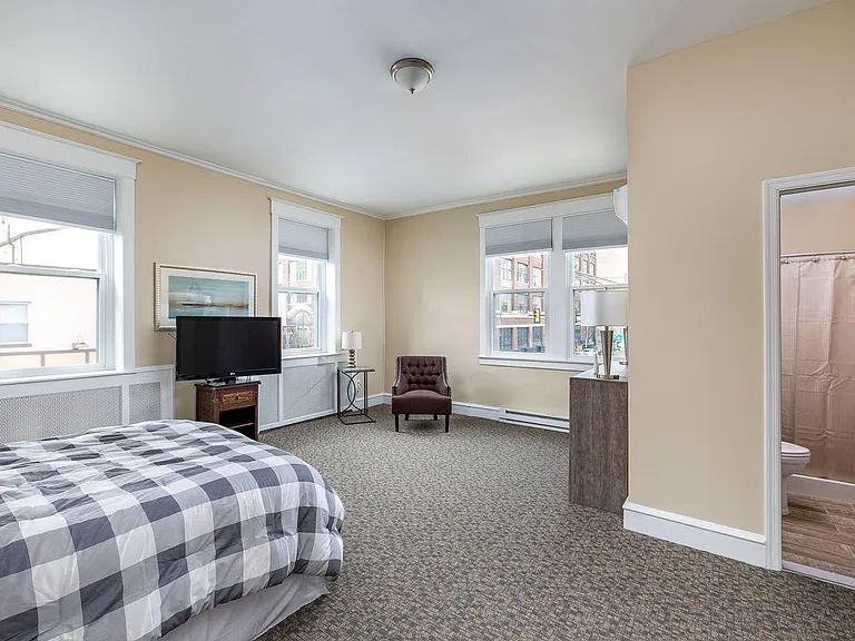 1131 Callowhill St #A — Photo 12