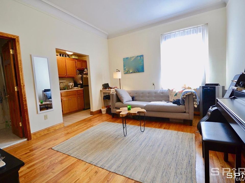 1st image of 38 W 74th St APT 4b