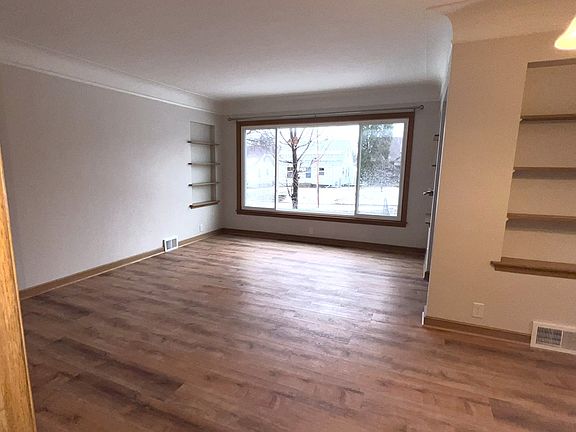 2 living room_04072025