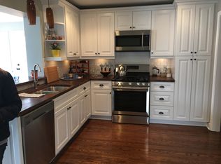 8503 Lore Ln, Lyndon, KY 40222