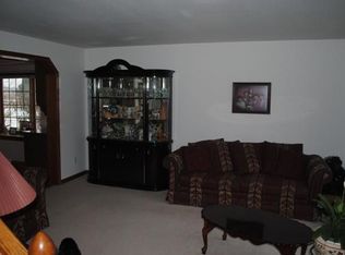 10113 136th Ave, Kenosha, WI 53142
