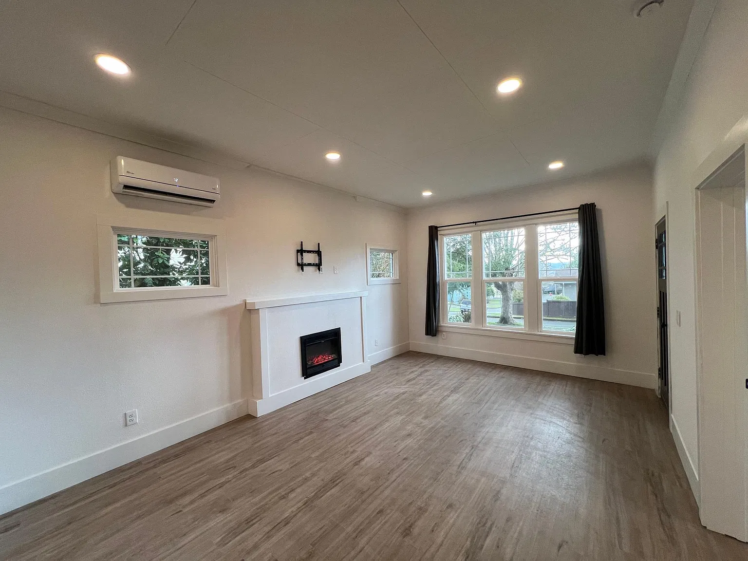 434 Hanna Ave — Photo 2