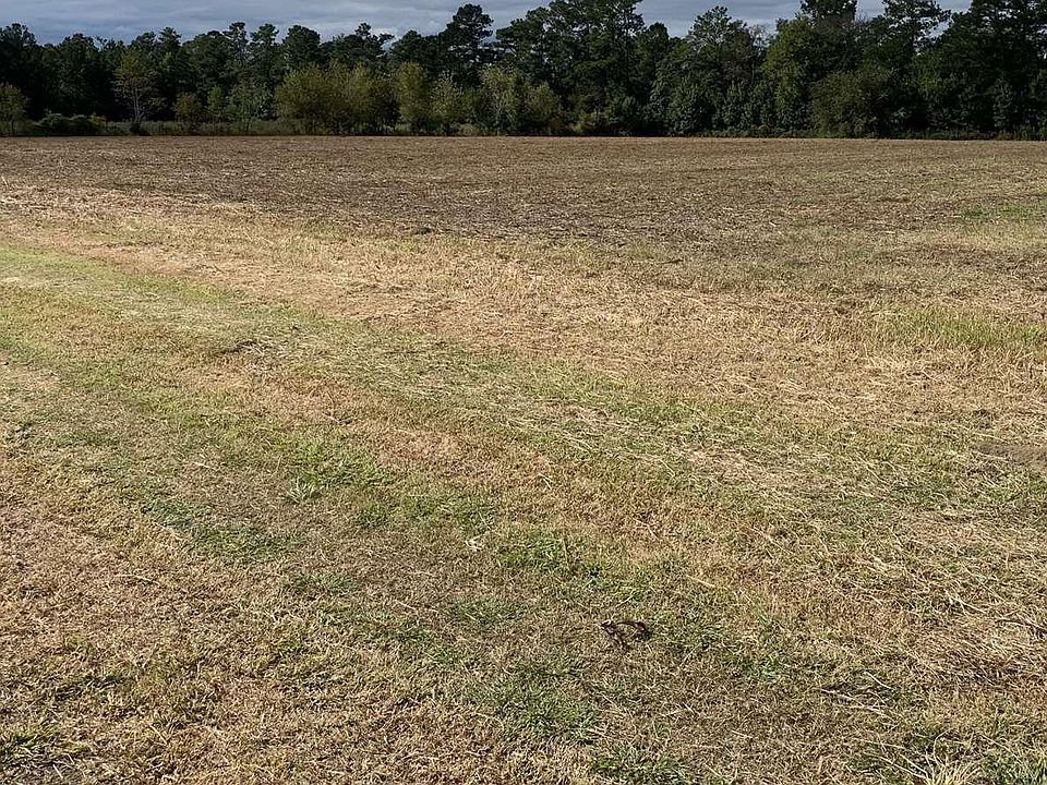 2nd image of 3.63 Acres S Nichols Hwy.