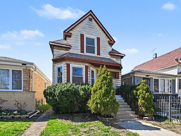 2nd image of 4638 N Hamlin Ave