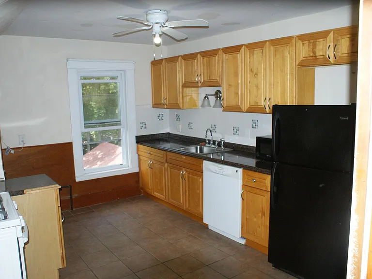 166 High St #2 — Photo 4