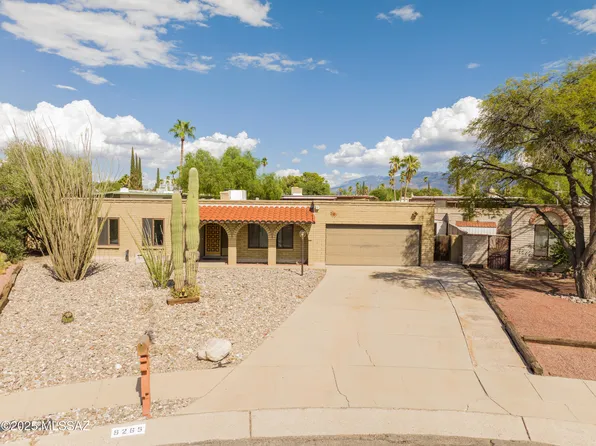 9265 E Roberto St, Tucson, AZ 85710