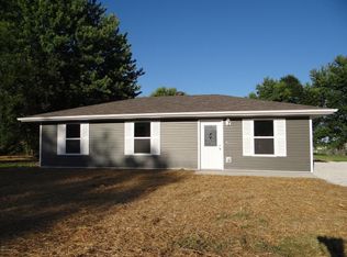320 Elm Ave, New Bloomfield, MO 65063