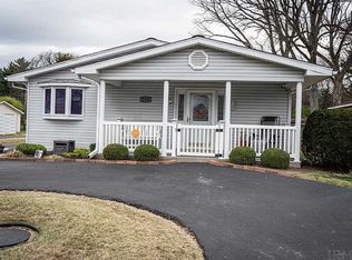 2240 N Hillcrest Rd, Vincennes, IN 47591