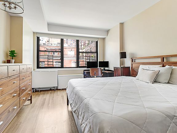 5th image of 420 E 51st St APT 11A