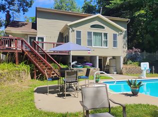 12 Cedarcrest Dr, Saratoga Springs, NY 12866