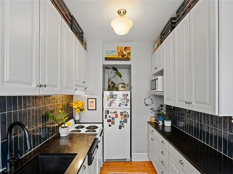 70 Sheridan Dr NE #12 — Photo 9
