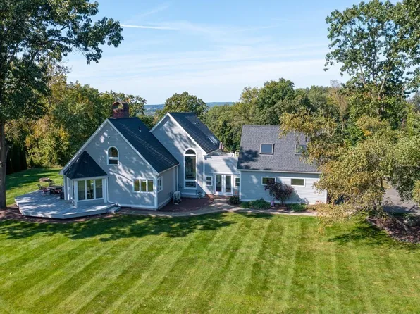 54 Kennedy St, Chicopee, MA 01013