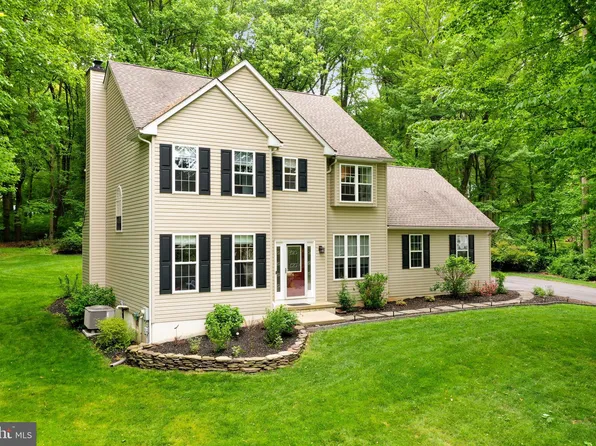 511 Montana Dr, Lincoln University, PA 19352