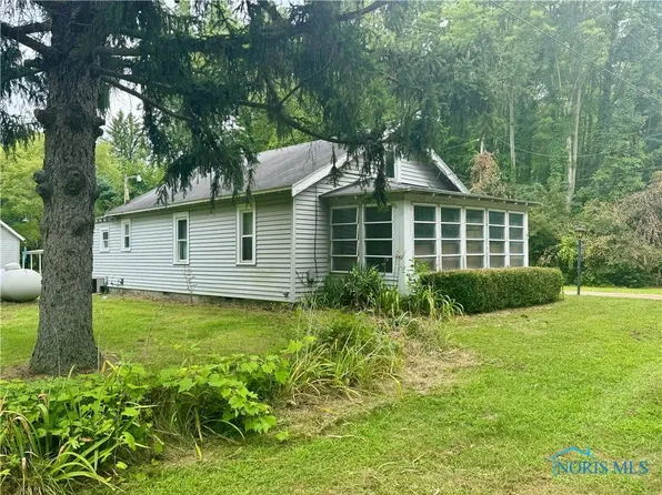 11308 Monclova Rd, Monclova, OH 43542