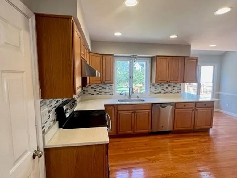 5736 Lake West Ter — Photo 13