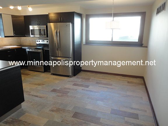 3rd image of 3310 Roosevelt Ct NE