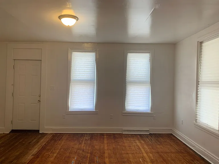 620 Company St — Photo 7