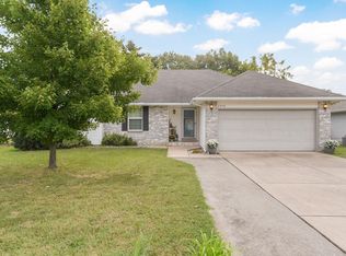 2046 S Colgate Ave, Springfield, MO 65807