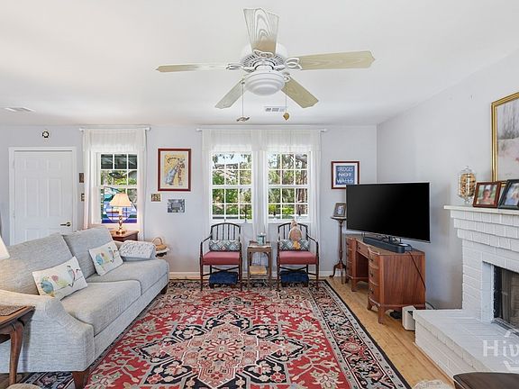 5th image of 8 Lighthouse Lane #A