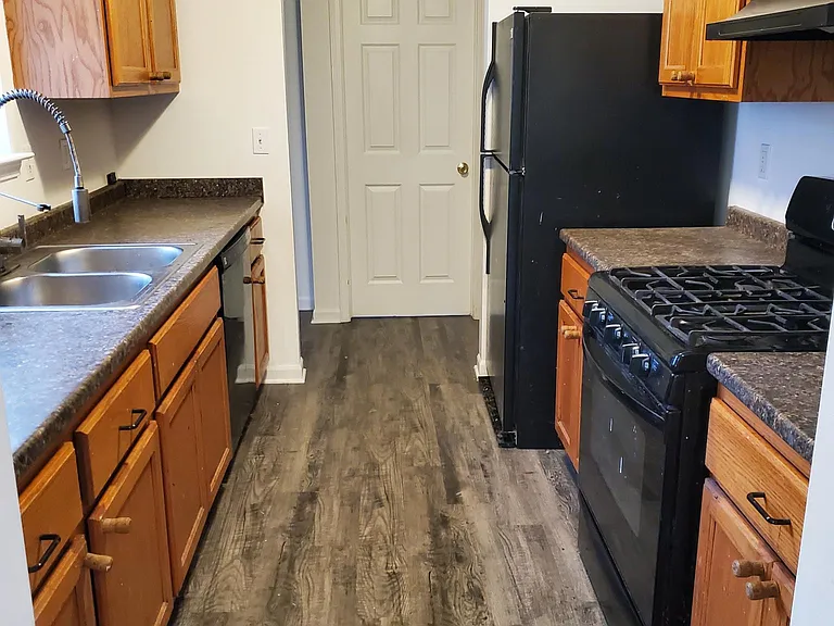 21015 Glen Lodge Rd — Photo 10